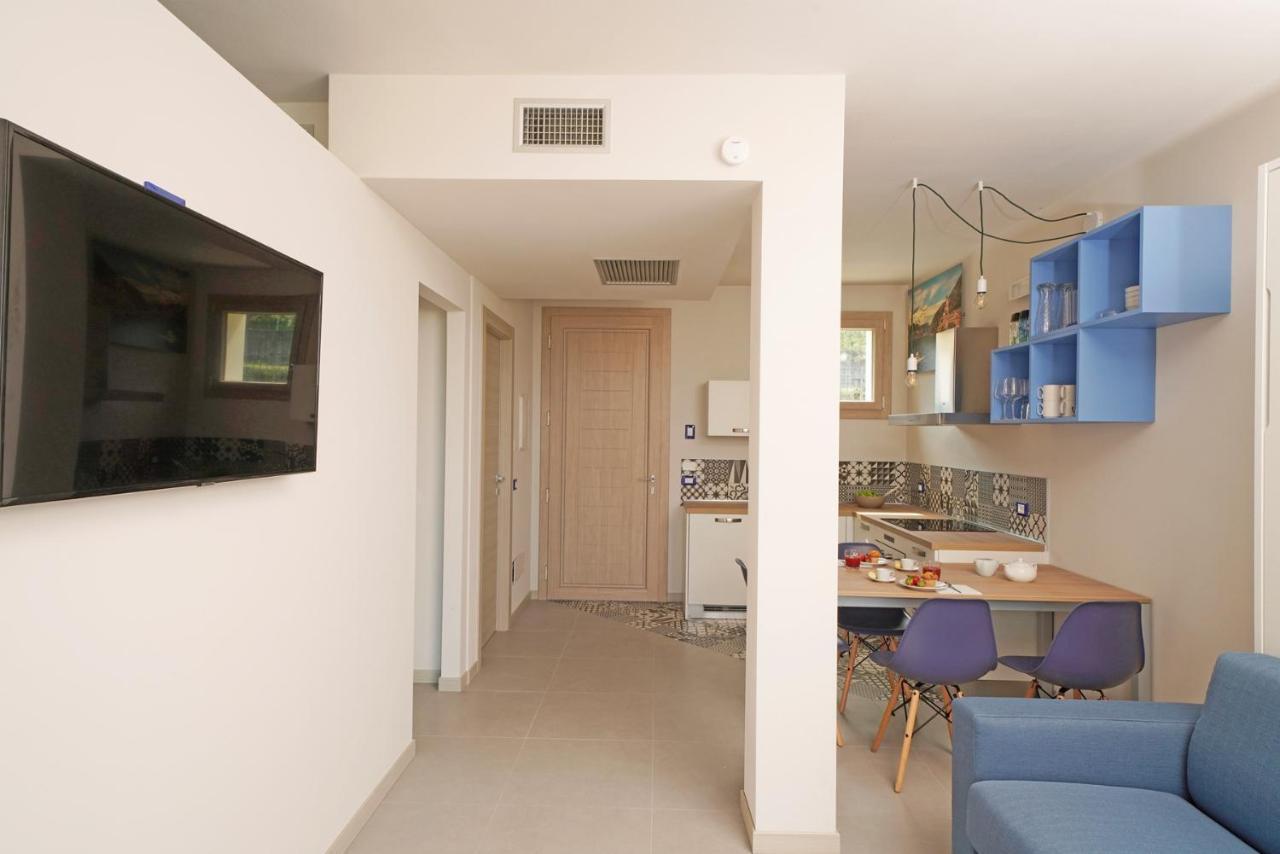 Gardaliva Blue Studio 3 Manerba del Garda Ngoại thất bức ảnh