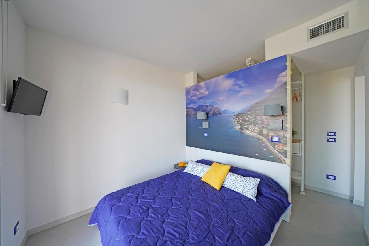Gardaliva Blue Studio 3 Manerba del Garda Ngoại thất bức ảnh